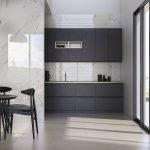 Bianco Carrara 60x120 keittiön seinässä