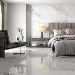 Capraia white 60x120 kiiltävä laatta lattiassa ja seinässä